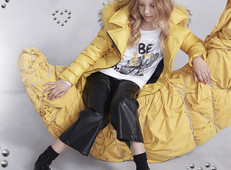 Roar touch and color block: the style is served!